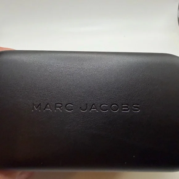 Marc Jacobs Brown Tortoise Sunglasses - Picture 12 of 12